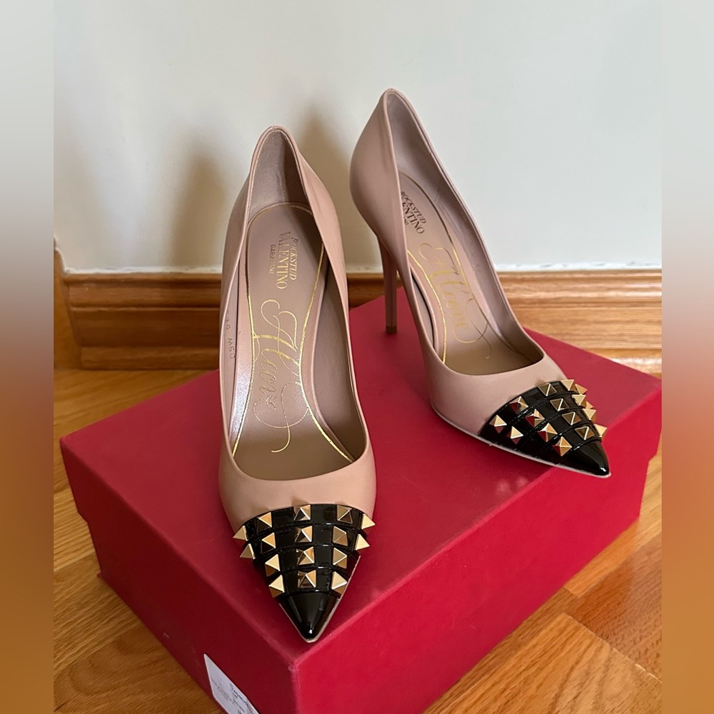 Valentino Garavani Rockstud Alcove 110mm Pumps 38